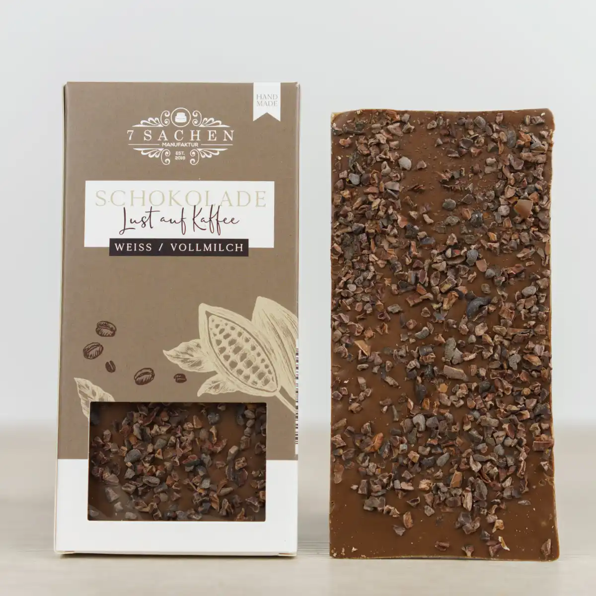 Handgegossene Kaffeeschokolade aus Zartbitter und weißer Schokolade mit feinem Kaffee – edel & aromatisch, von der 7 Sachen Manufaktur. Rückseite