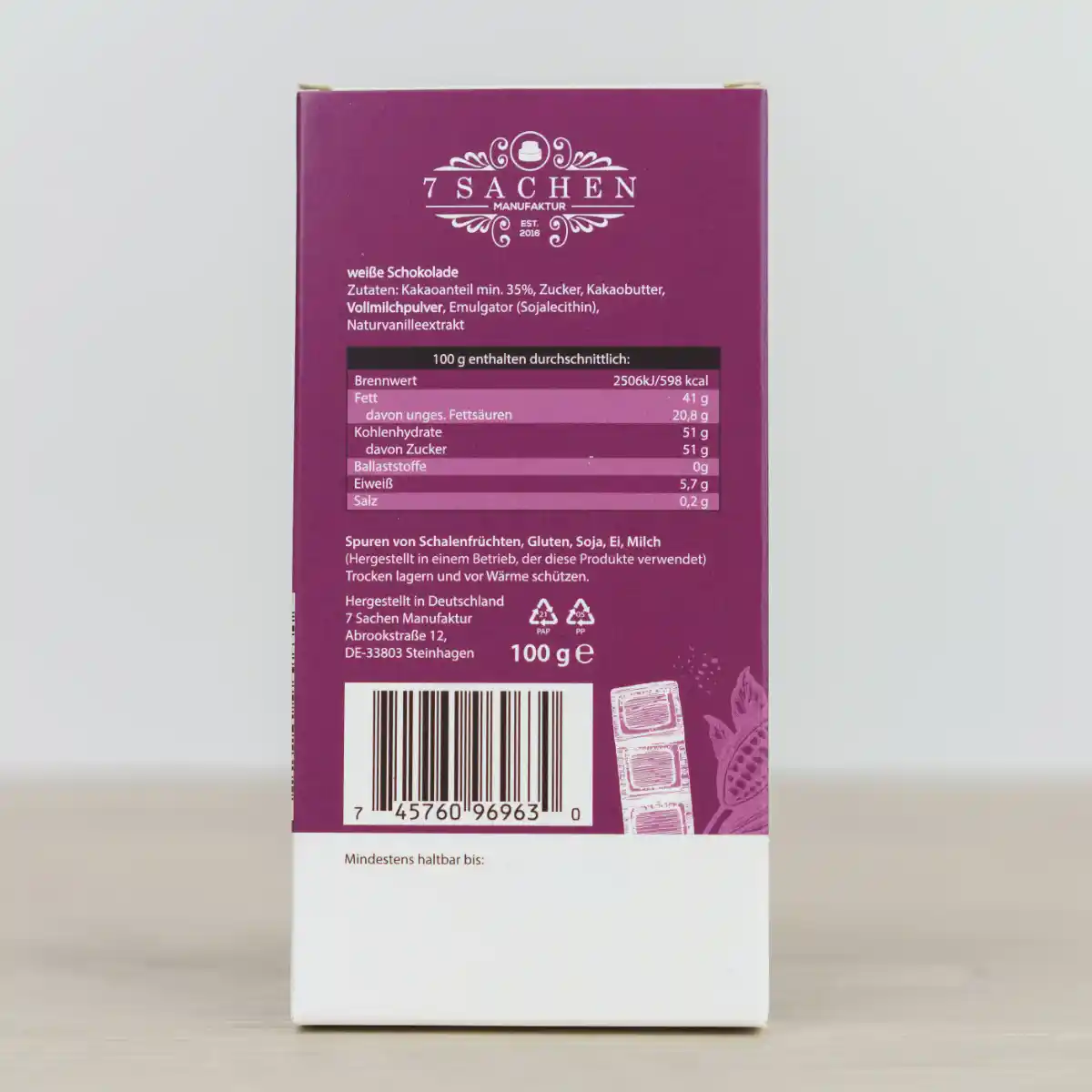 Handgegossene weiße Schokolade 35 % von Valrhona – cremig & fein aus Steinhagen. Rückseite